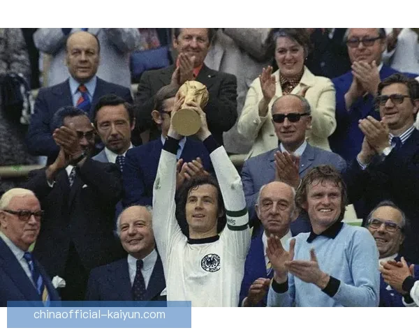 1966年世界杯：英格兰在主场迎来伟大时刻，缔造足球传奇捧起首个世界杯奖杯，值得关注