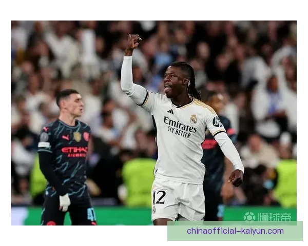 库克在英超赛季表现稳健，持续引领球队攻势向前推进